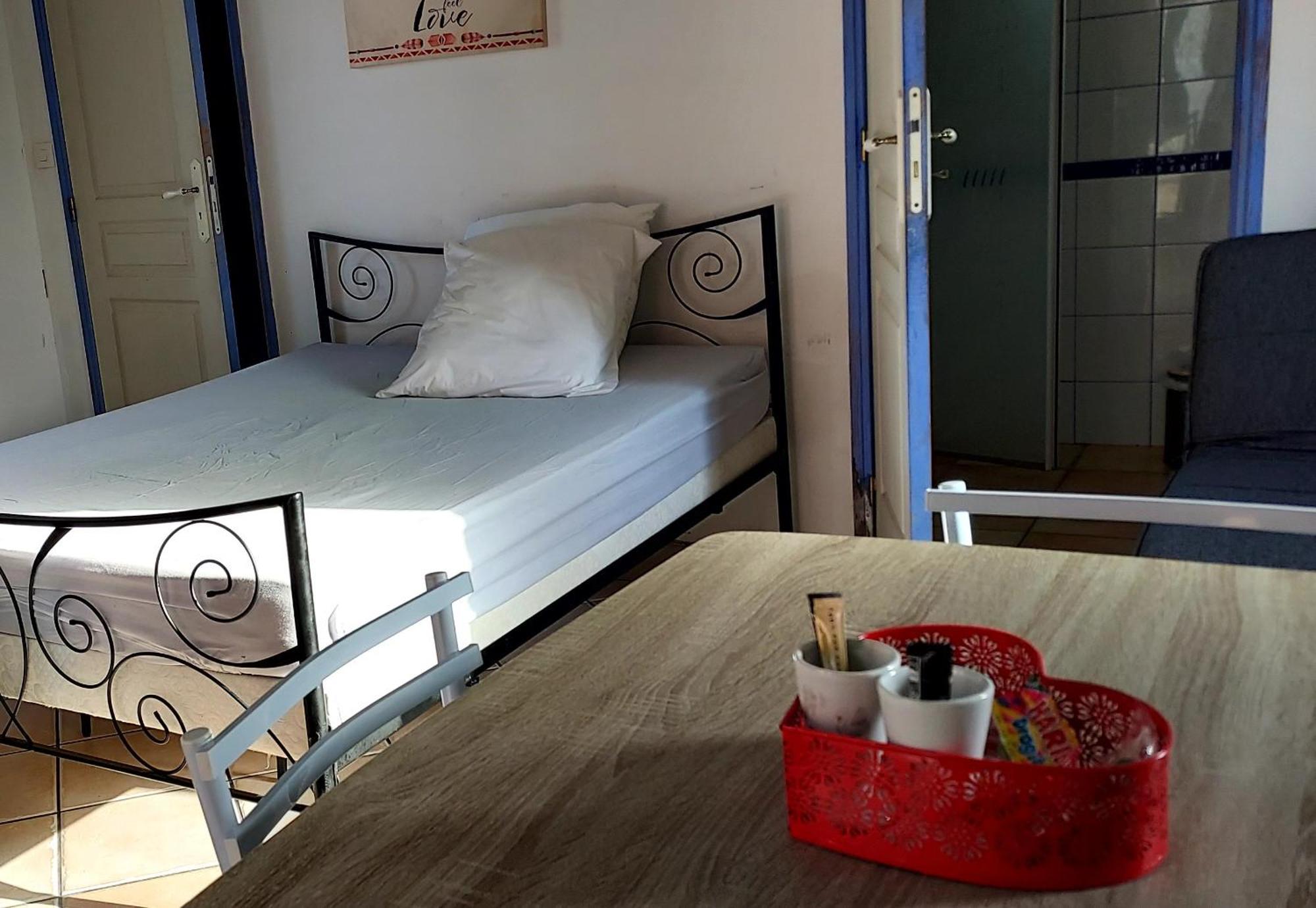 Le Barcares Maison Pour 3 Personnes Casa Para 3 Personas House For 3 People Экстерьер фото